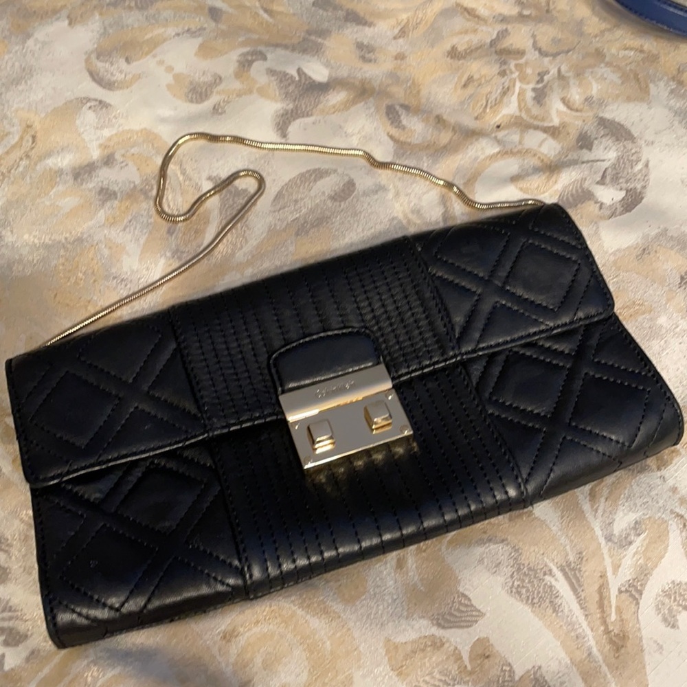CALVIN KLEIN BLACK LEATHER CLUTCH WITH GOLD CHAIN